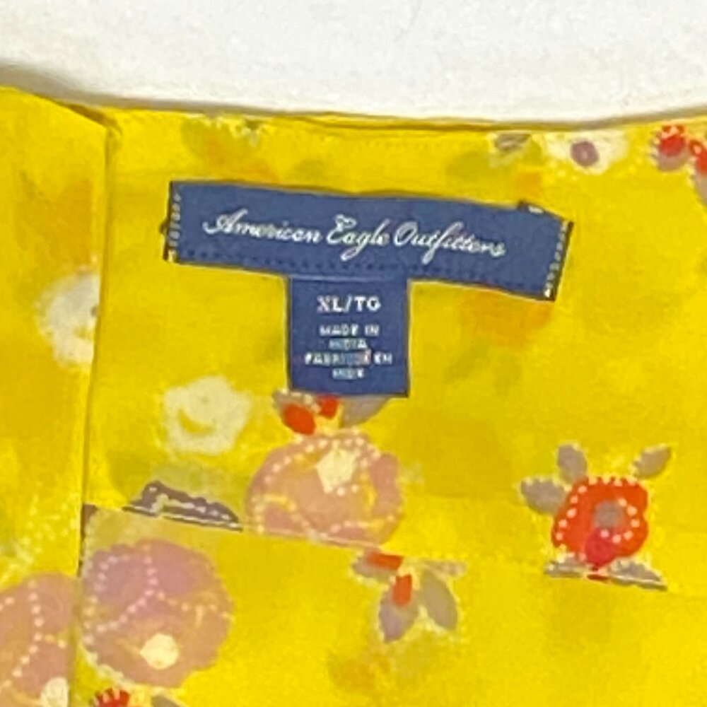 American Eagle Yellow Sheer Tiered Ruffle Cap Sleeve Back Button Top XL - Picture 12 of 13